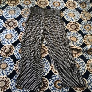 Pattern pants